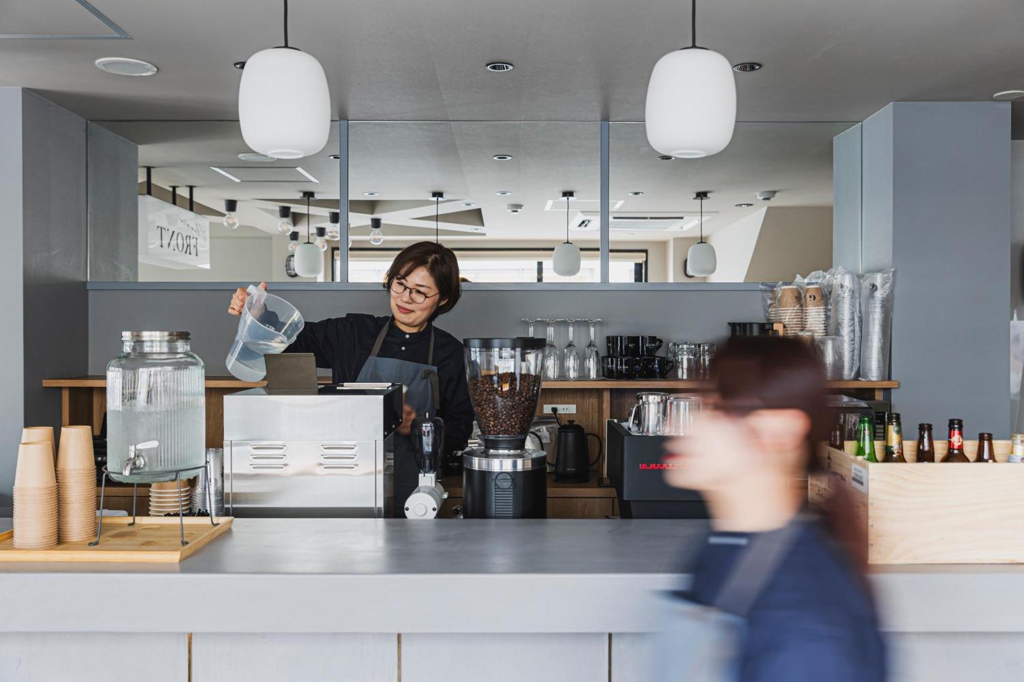 Hotel Gems And Cafe Bar 2*
