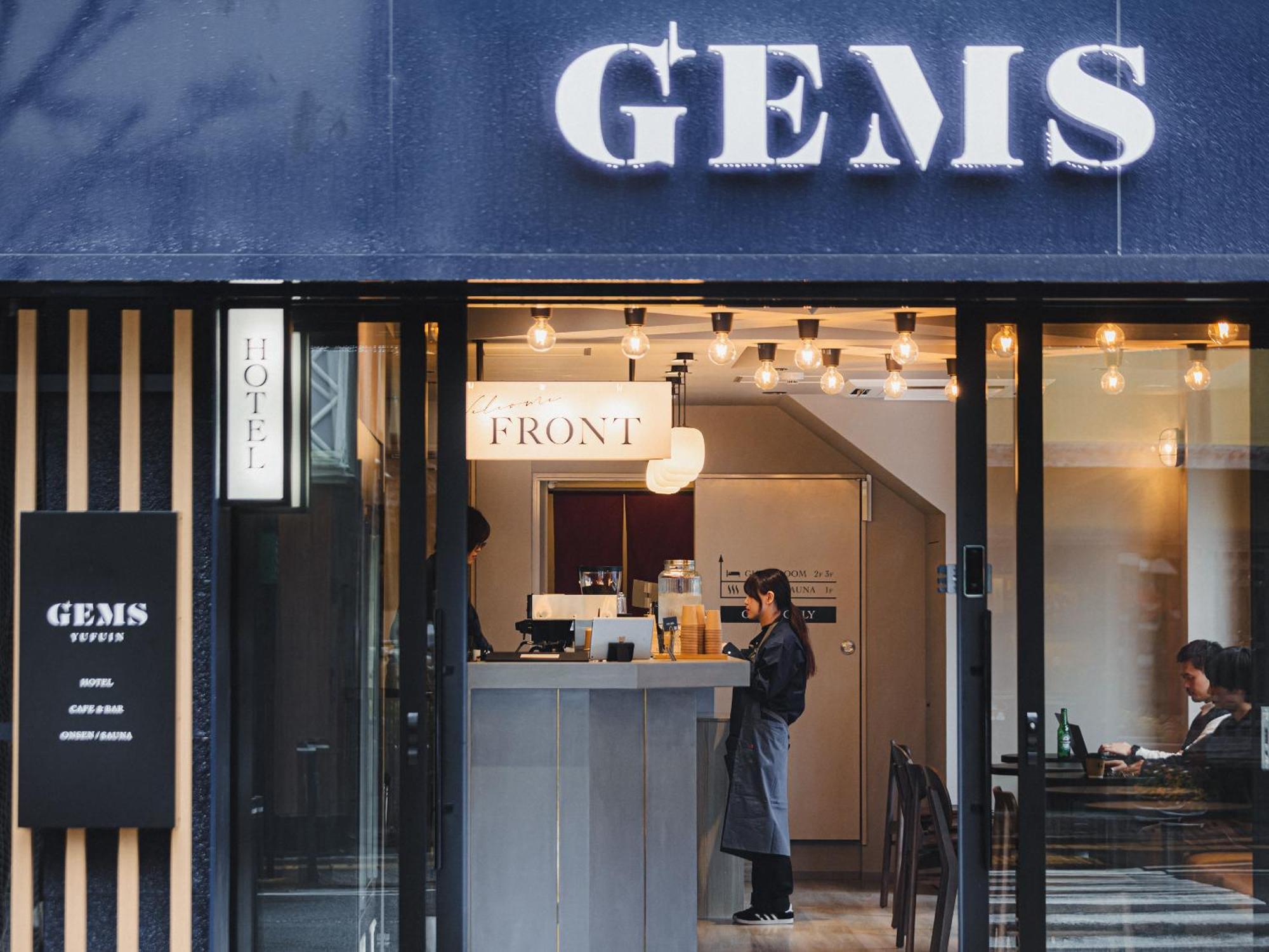 Gems And Cafe Bar Yufu